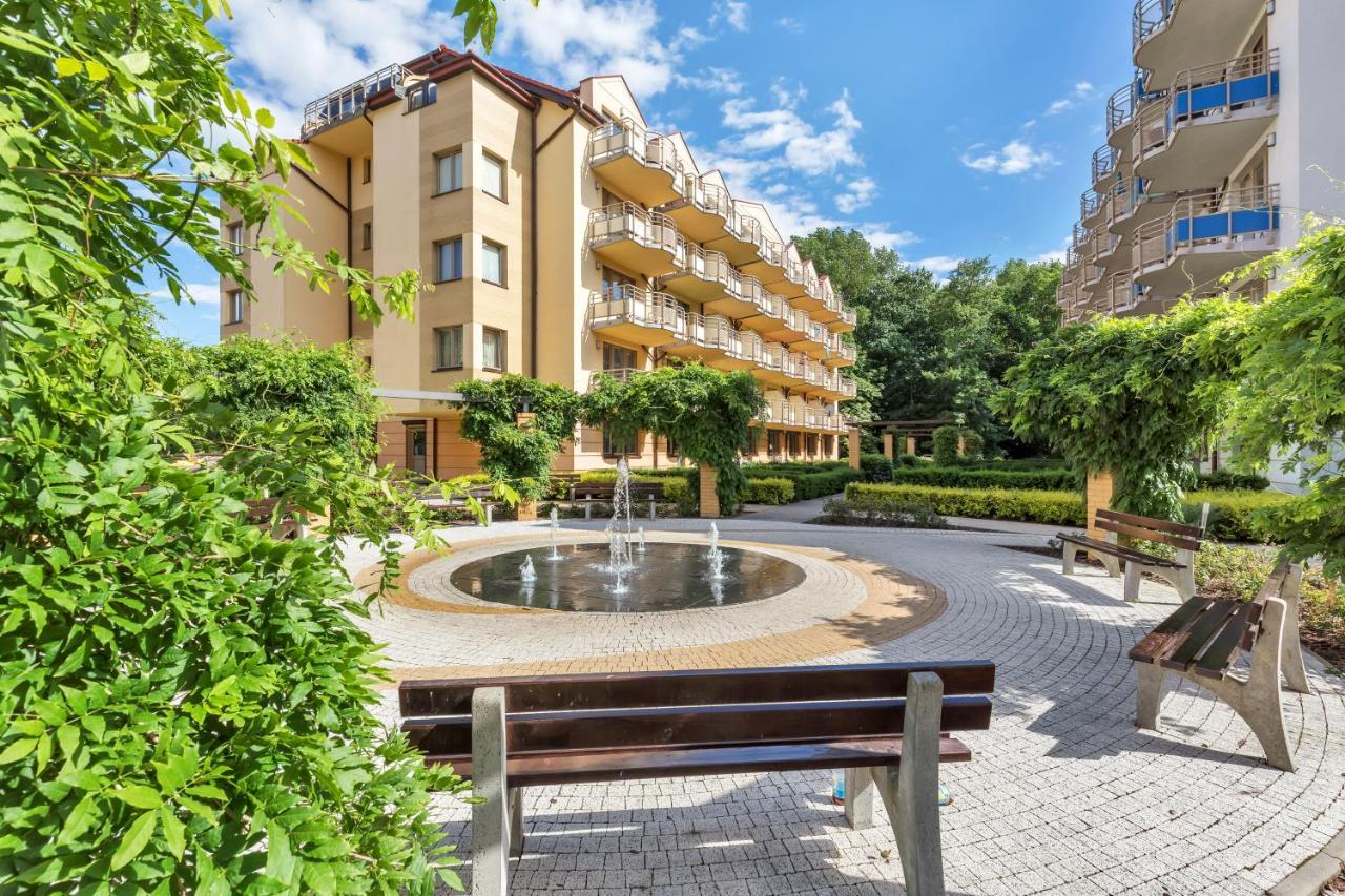 Zdrojowa Apartments By Noclegi Renters Свиноуйсьце Экстерьер фото
